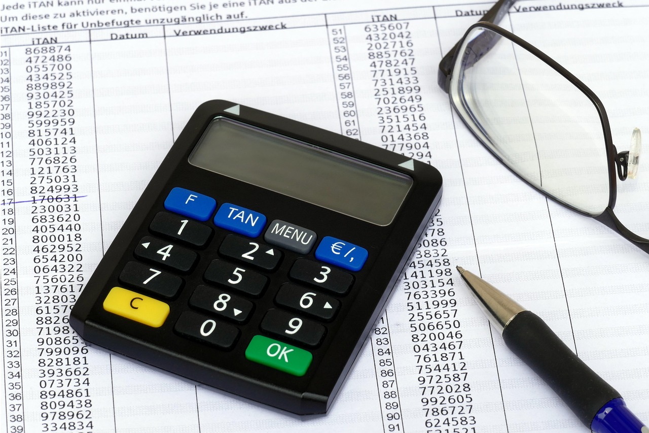 tan generator, tan list, tan, online banking, money, online, transfer, online wire transfer, security, glasses, ballpoint pen, tan generator